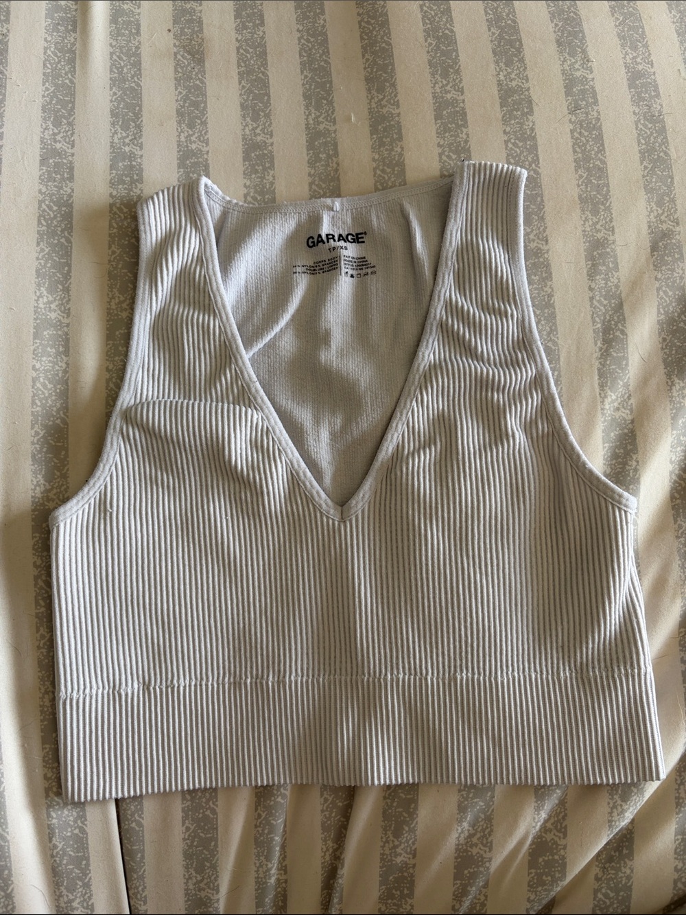 Garage white Ribbed V-Neck Cropped Tank